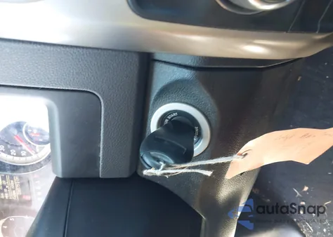 2017 Ram 1500 Slt 4X4 6'4 Box из США, поврежденный, VIN 1C6RR7GG0HS696603